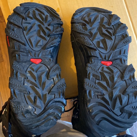 Solomon waterproof black hiking boots 8 - Picture 5 of 5